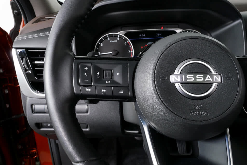 Used 2023 Nissan Rogue SL w/ SL Premium Package AWD/4WD image 9