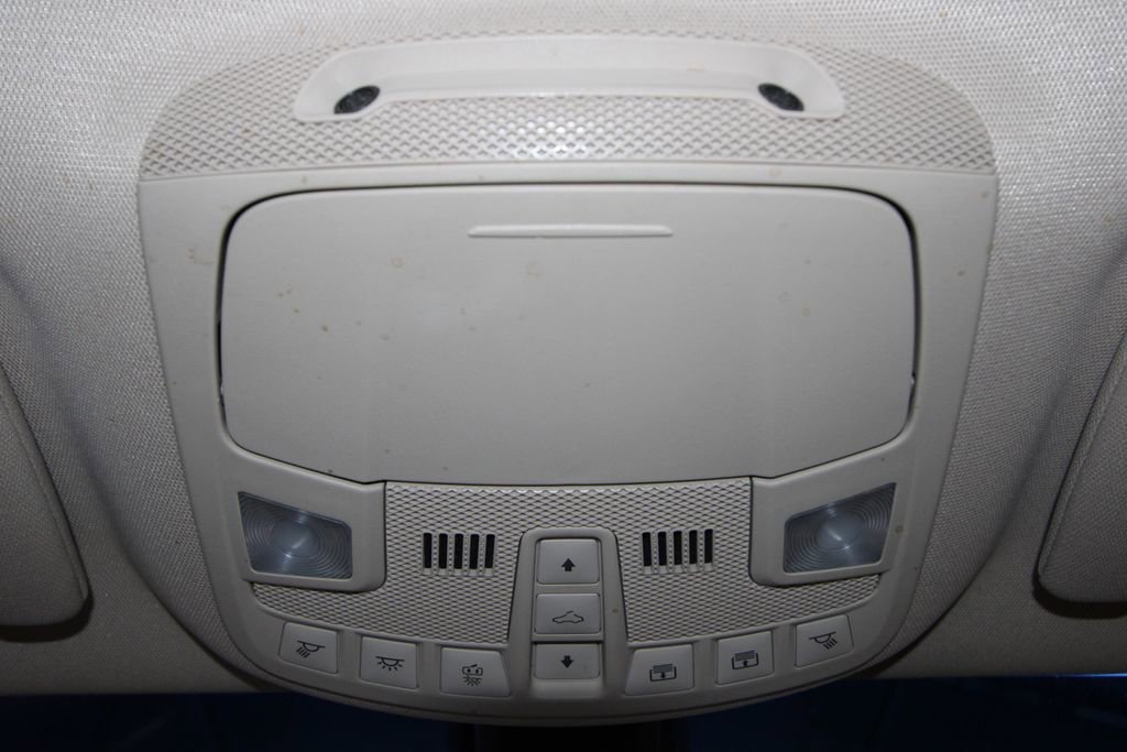 Used 2016 Lincoln MKX Reserve w/ Driver Assistance Package image 21