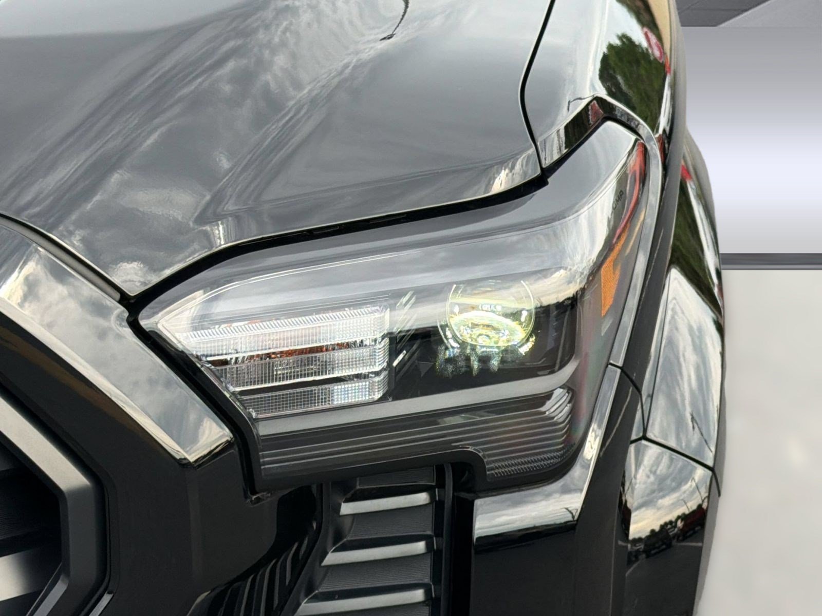 Used 2026 Toyota Tacoma SR5 AWD/4WD image 12