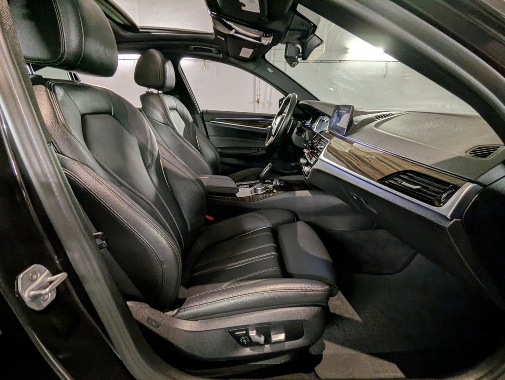 Used 2018 BMW 530i xDrive image 28