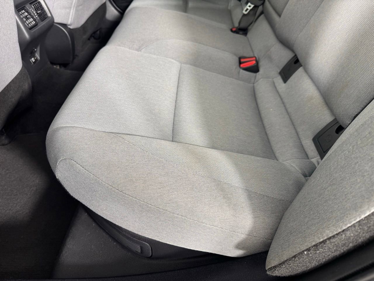 Used 2025 Toyota Camry LE FWD image 28