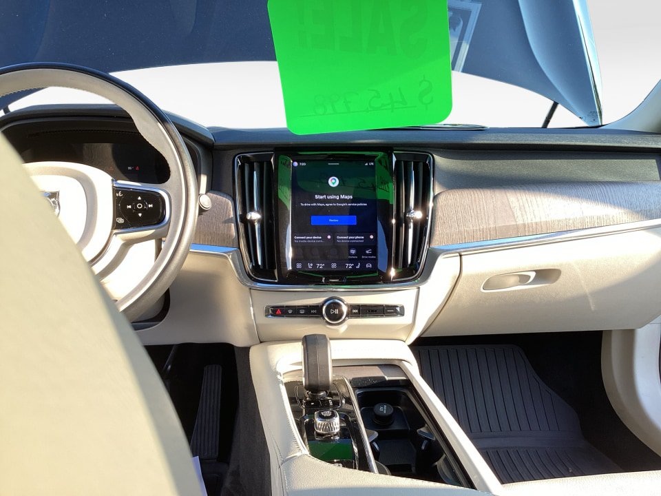 Certified 2023 Volvo V90 B6 Cross Country Plus AWD/4WD image 21