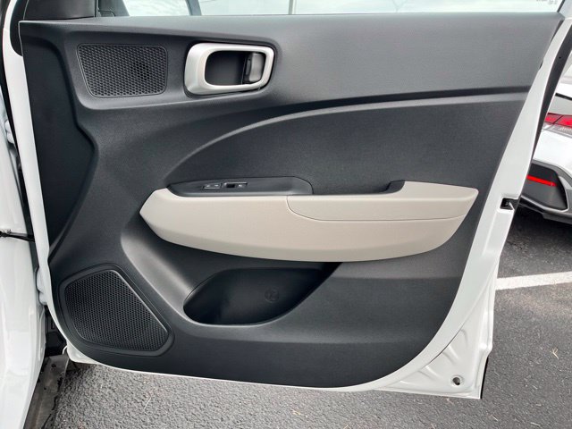 New 2026 Hyundai Venue SEL FWD image 23