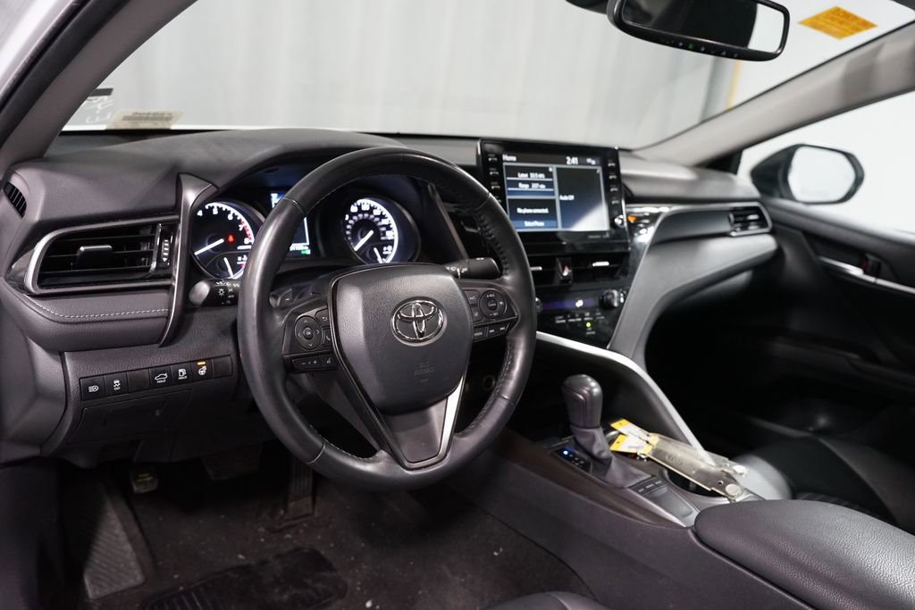 Used 2024 Toyota Camry SE image 7