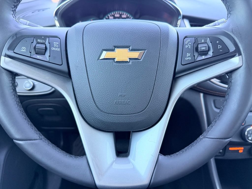 Used 2018 Chevrolet Trax LT w/ LT Convenience Package FWD image 23
