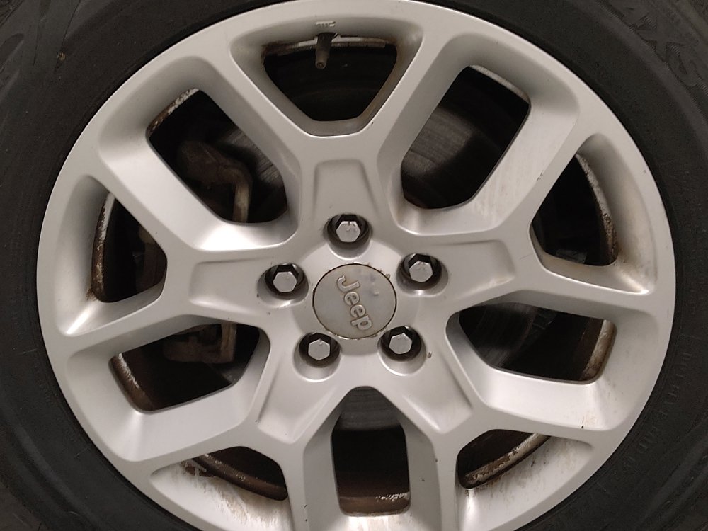 Used 2017 Jeep Renegade Latitude FWD image 31