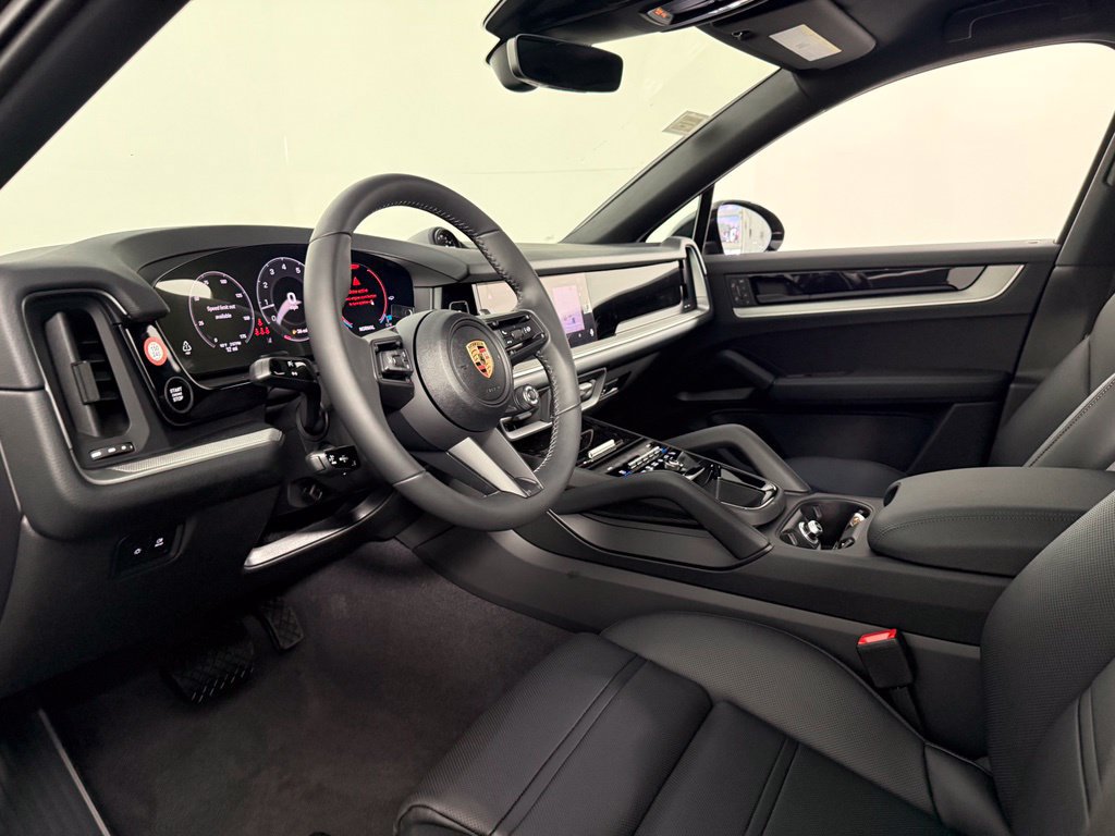 New 2026 Porsche Cayenne Coupe AWD/4WD image 4