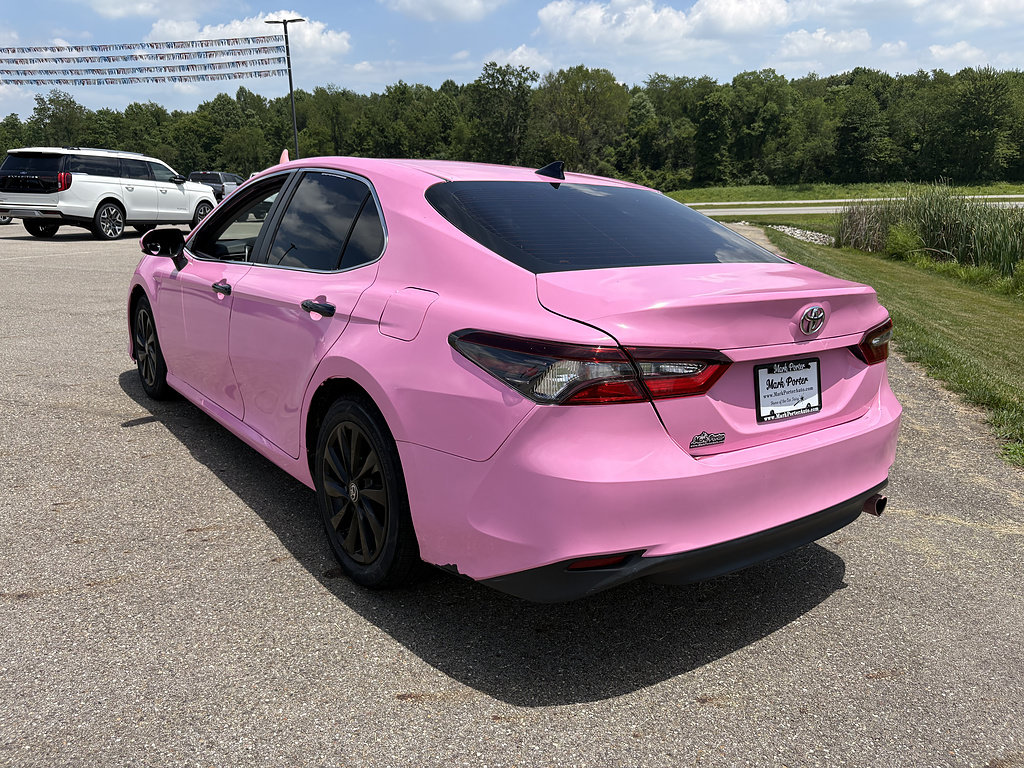 Used 2021 Toyota Camry LE FWD image 3
