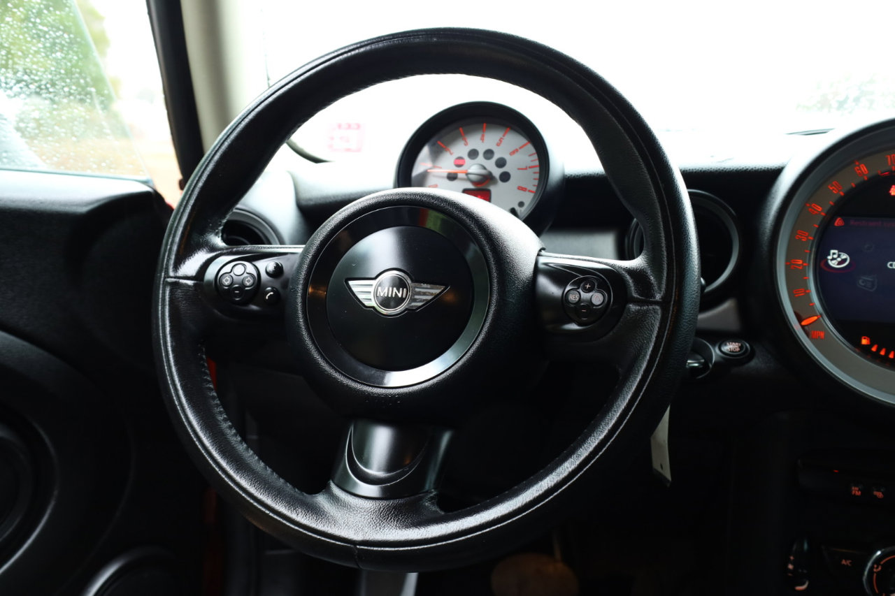 Used 2013 MINI Cooper Hardtop image 6