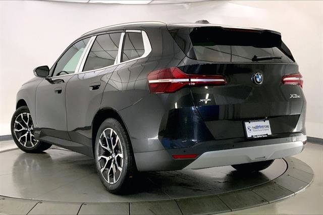 New 2026 BMW X3 xDrive30 w/ Premium Package image 2