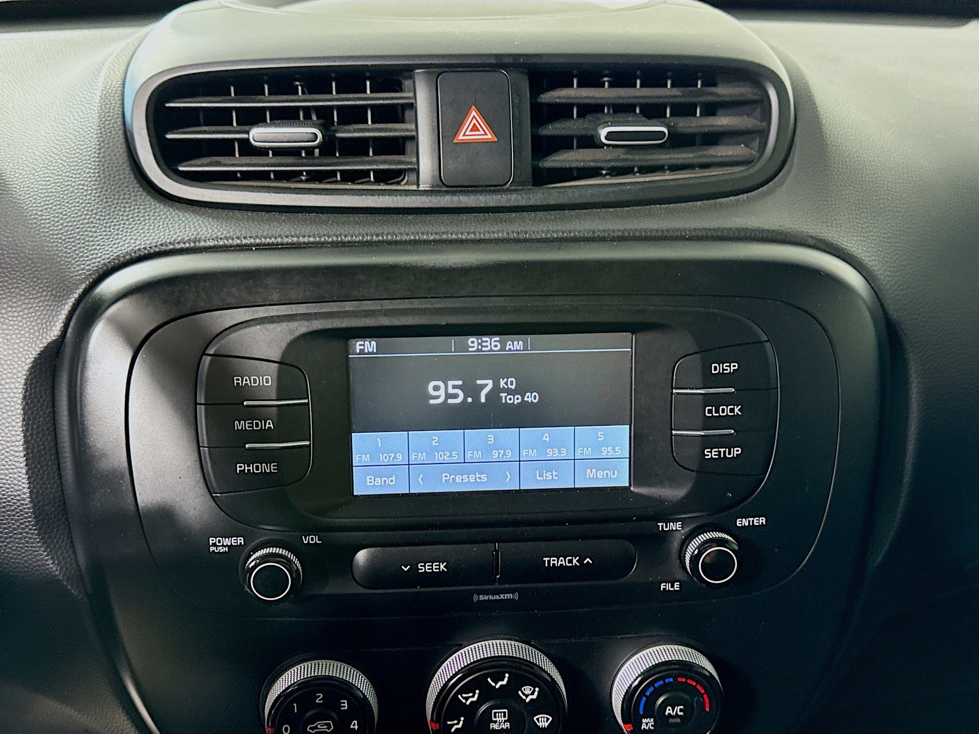 Used 2019 Kia Soul image 18