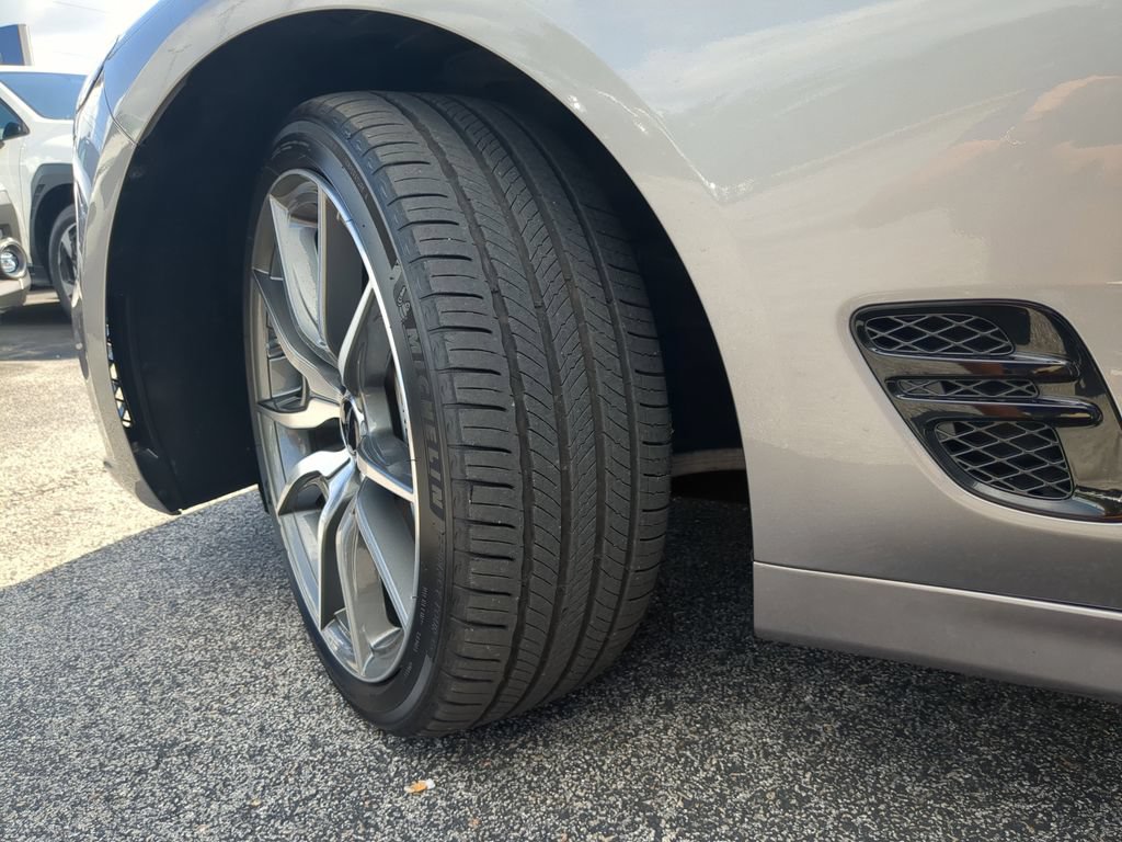 Used 2025 Genesis G70 2.5T RWD image 34