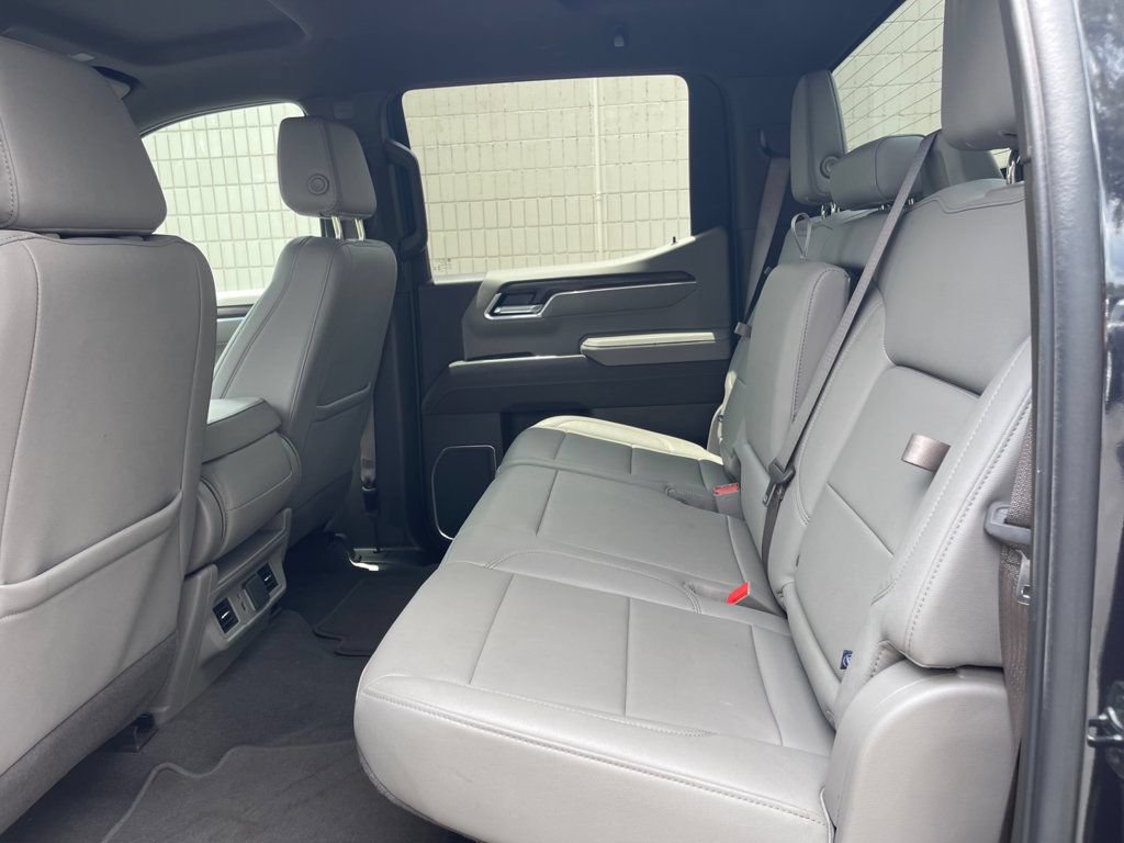 Used 2026 GMC Sierra 1500 SLT AWD/4WD image 13
