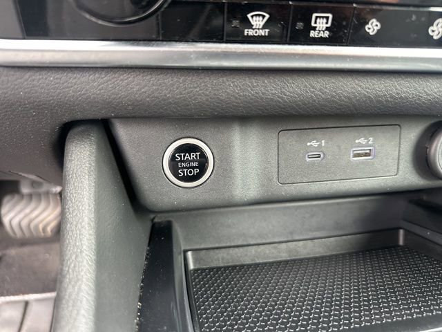 Used 2023 Nissan Rogue SV image 22