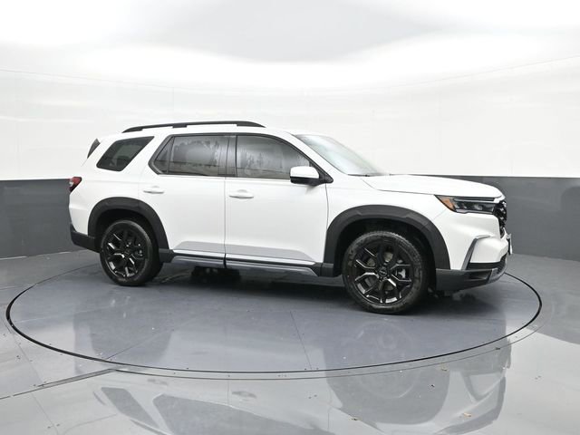 New 2025 Honda Pilot Touring image 15