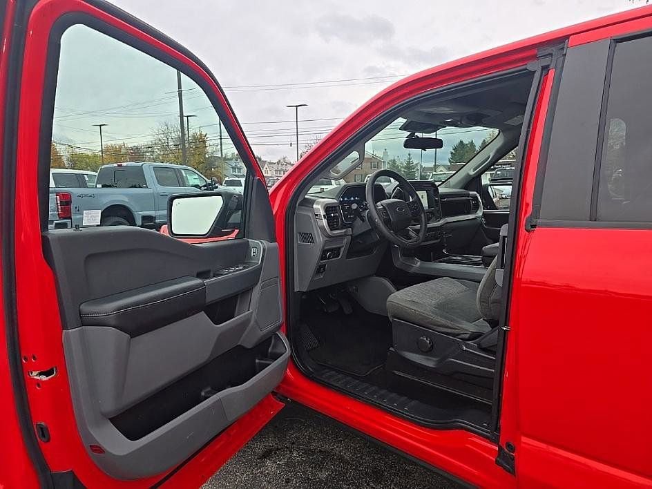 Used 2022 Ford F150 XLT w/ Bed Utility Package image 9