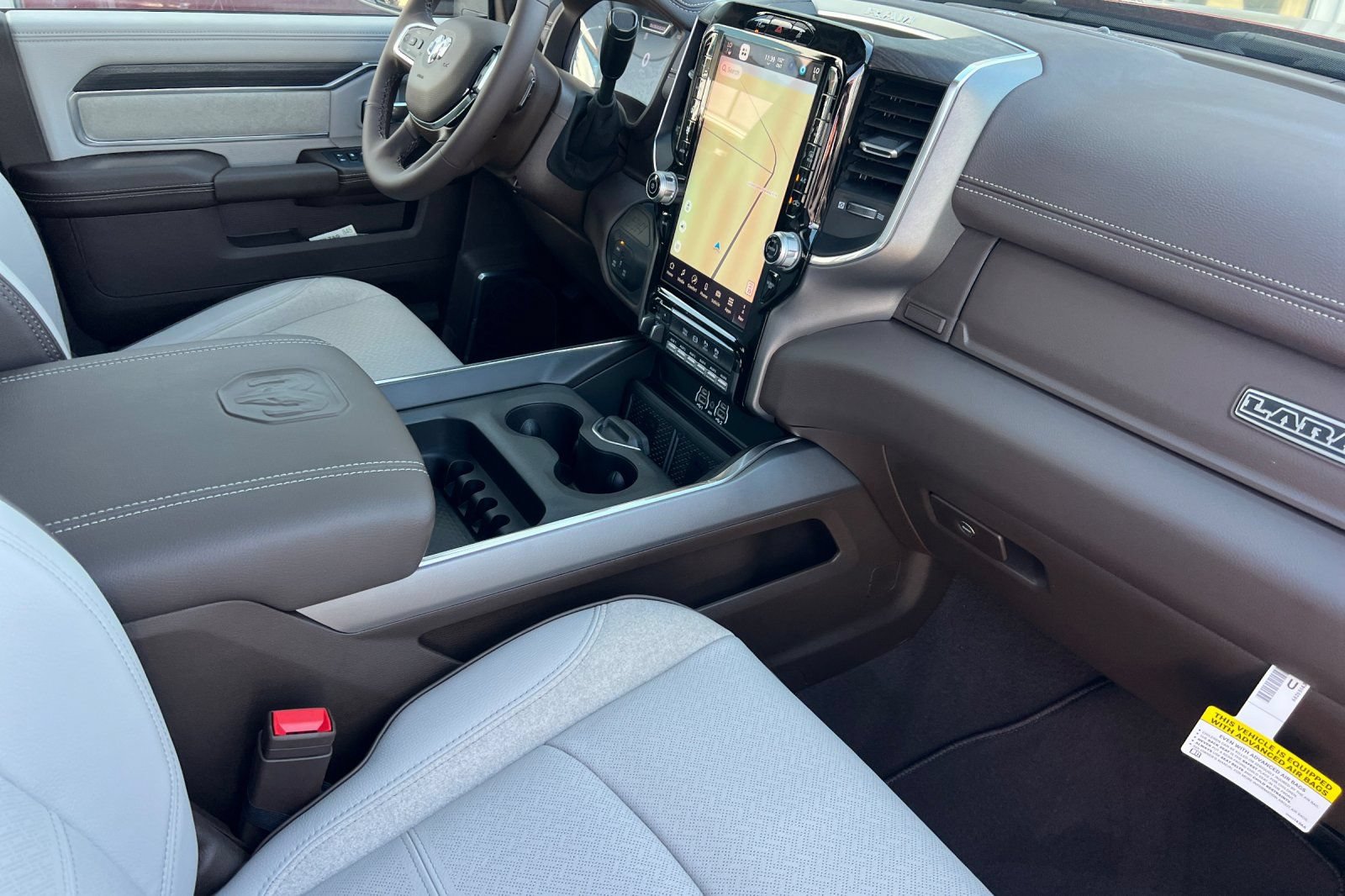 New 2026 RAM 3500 Laramie AWD/4WD image 14