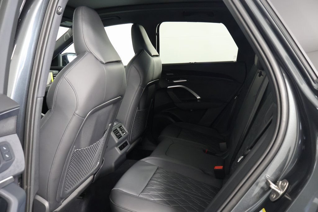 New 2026 Audi SQ5 Premium Plus AWD/4WD image 6