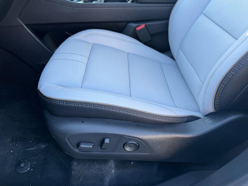 New 2026 Chevrolet Traverse High Country image 10