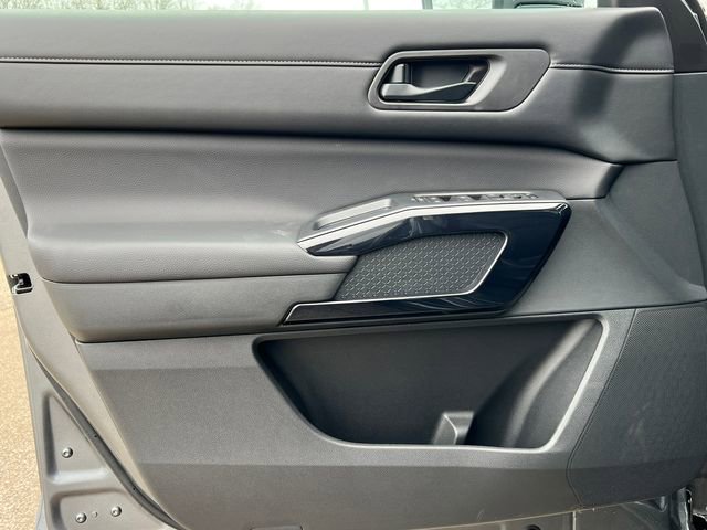 New 2026 Nissan Pathfinder SV image 14