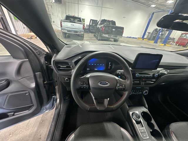 Used 2025 Ford Escape ST-Line FWD image 15