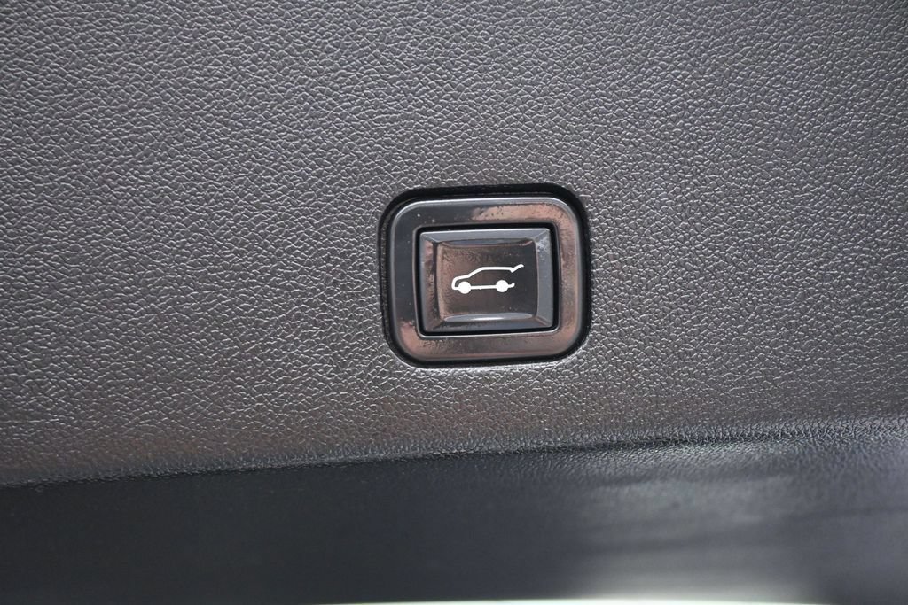 Used 2020 Cadillac XT6 Premium Luxury AWD/4WD image 29