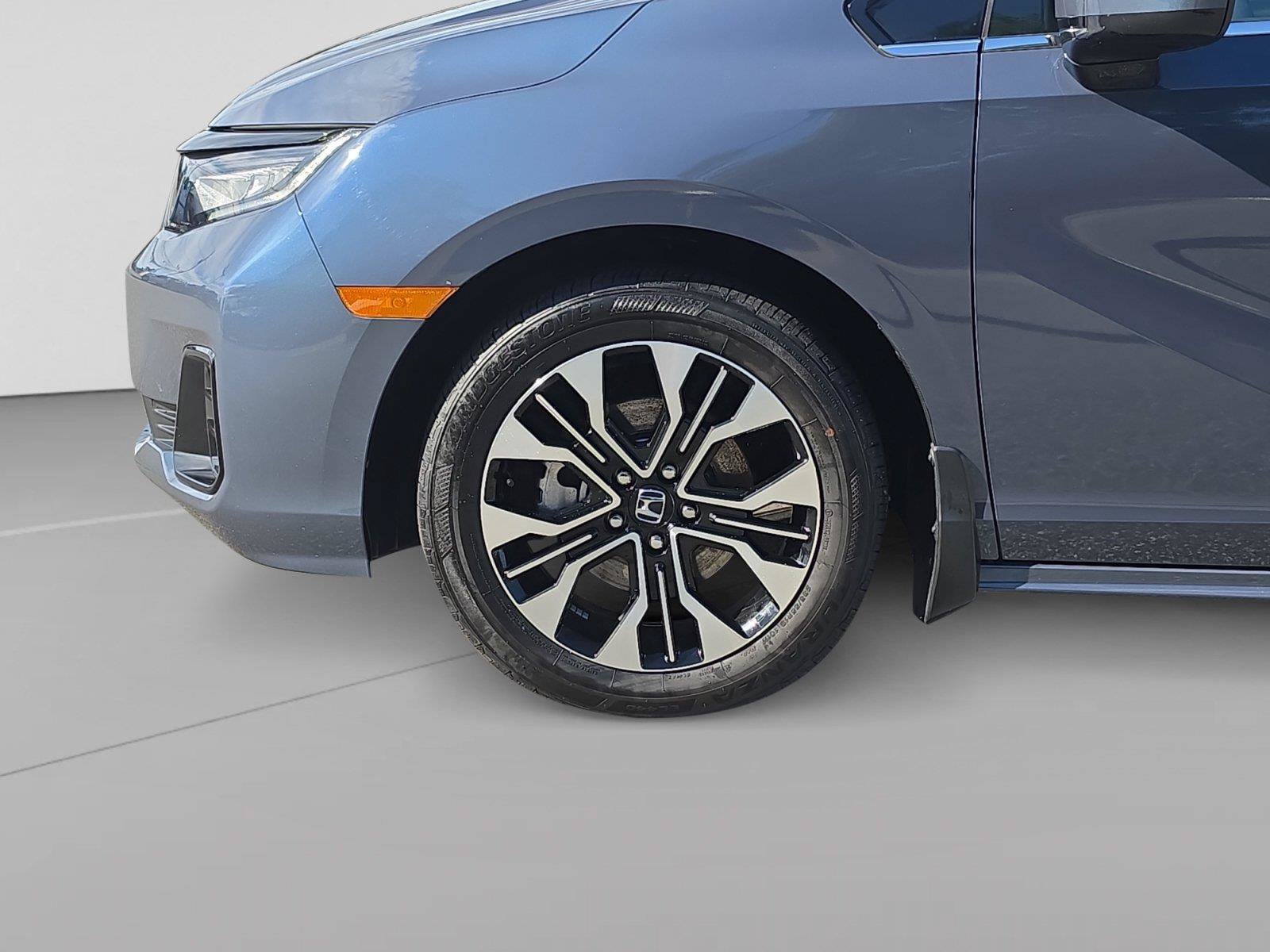 New 2025 Honda Odyssey Elite image 9