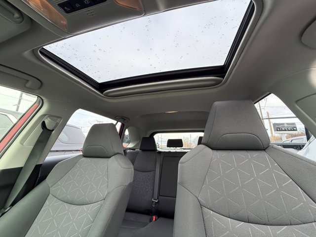 Used 2019 Toyota RAV4 XLE w/ Convenience Package image 28