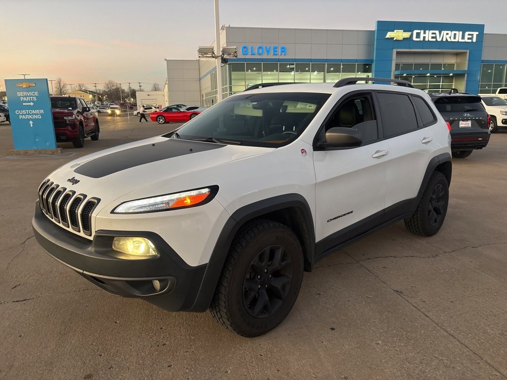 Used 2016 Jeep Cherokee Trailhawk w/ Comfort/Convenience Group image 1