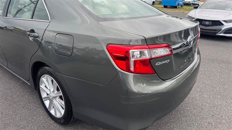 Used 2012 Toyota Camry XLE w/ Leather Pkg FWD image 14