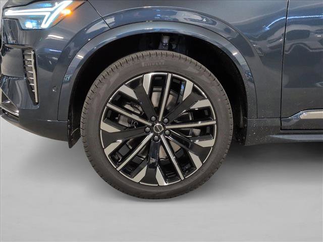 New 2026 Volvo XC90 B5 Plus w/ Protection Package image 10