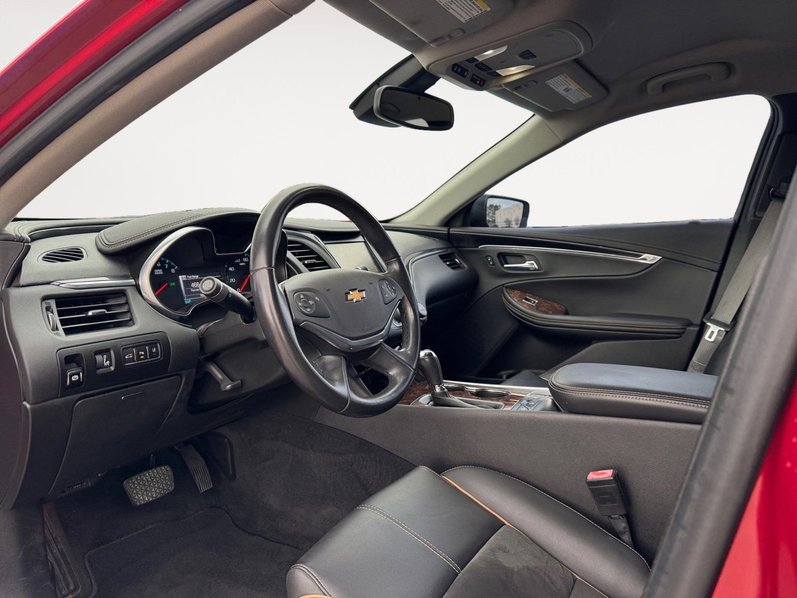 Used 2015 Chevrolet Impala LT w/ Convenience Package image 9