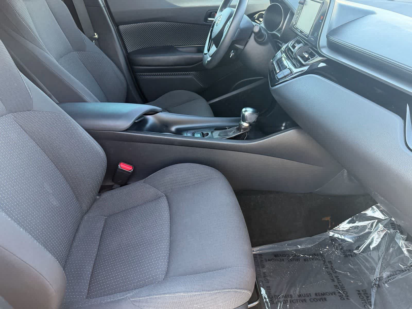 Used 2018 Toyota C-HR XLE FWD image 12