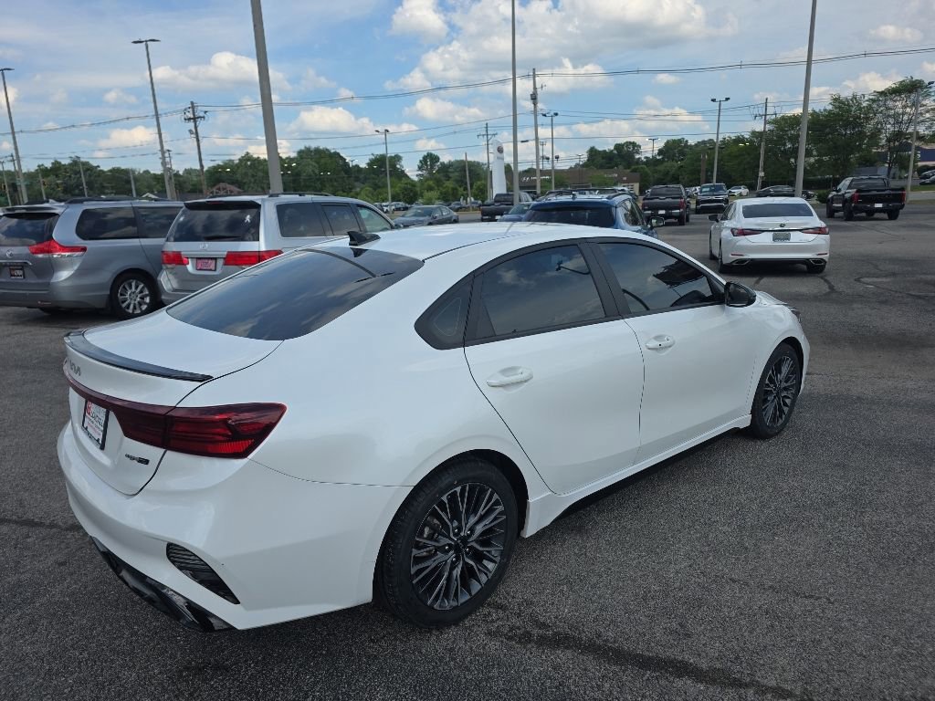 Used 2023 Kia Forte GT-Line w/ GT-Line Premium Package FWD image 5