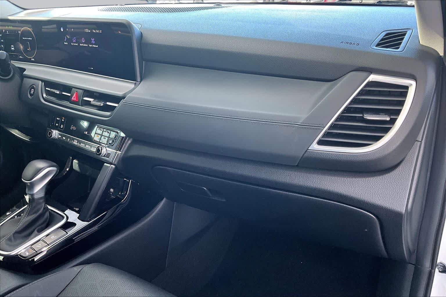 Used 2026 Kia Seltos EX FWD image 19
