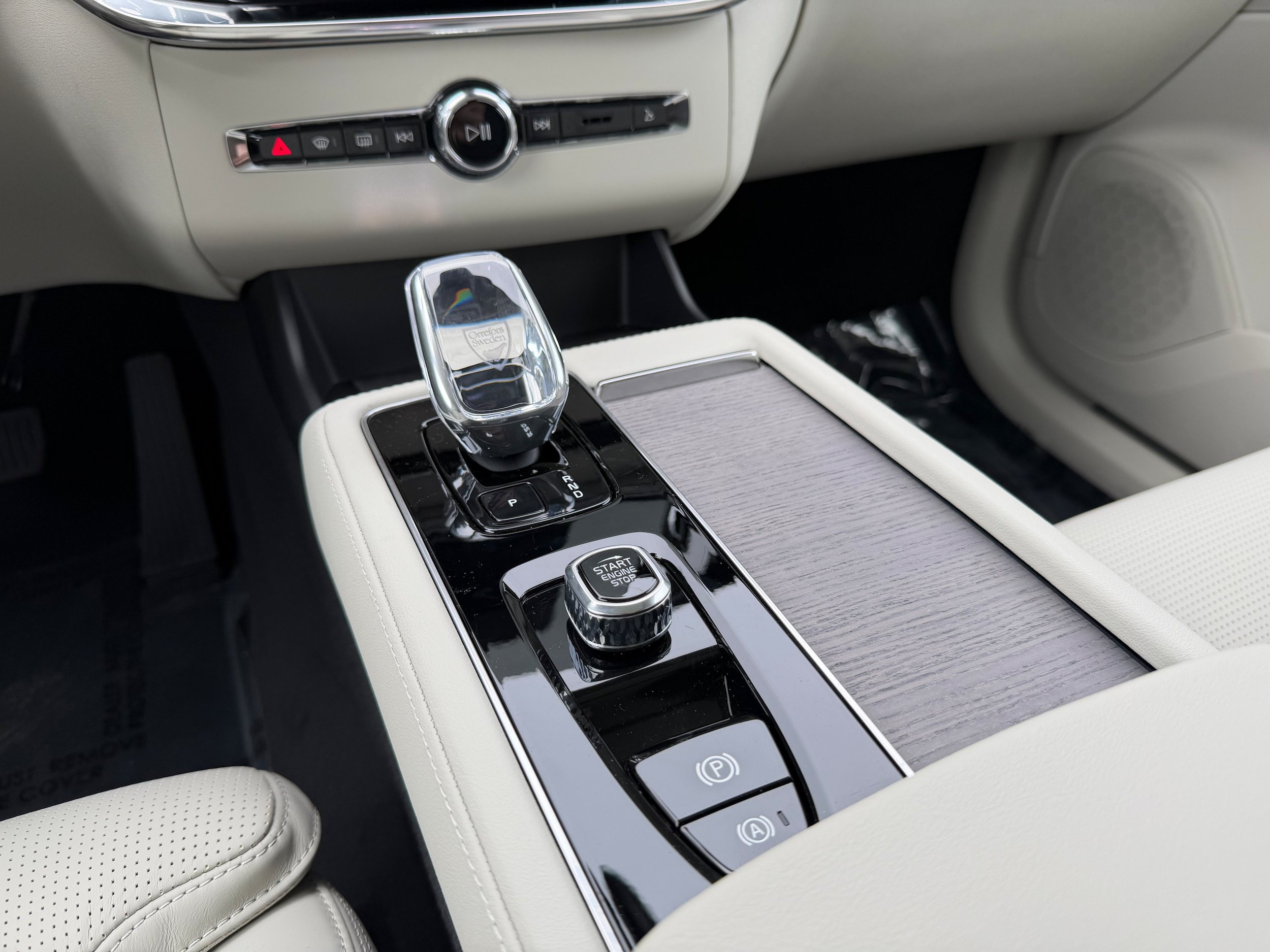 New 2026 Volvo XC90 B6 Ultra AWD/4WD image 14