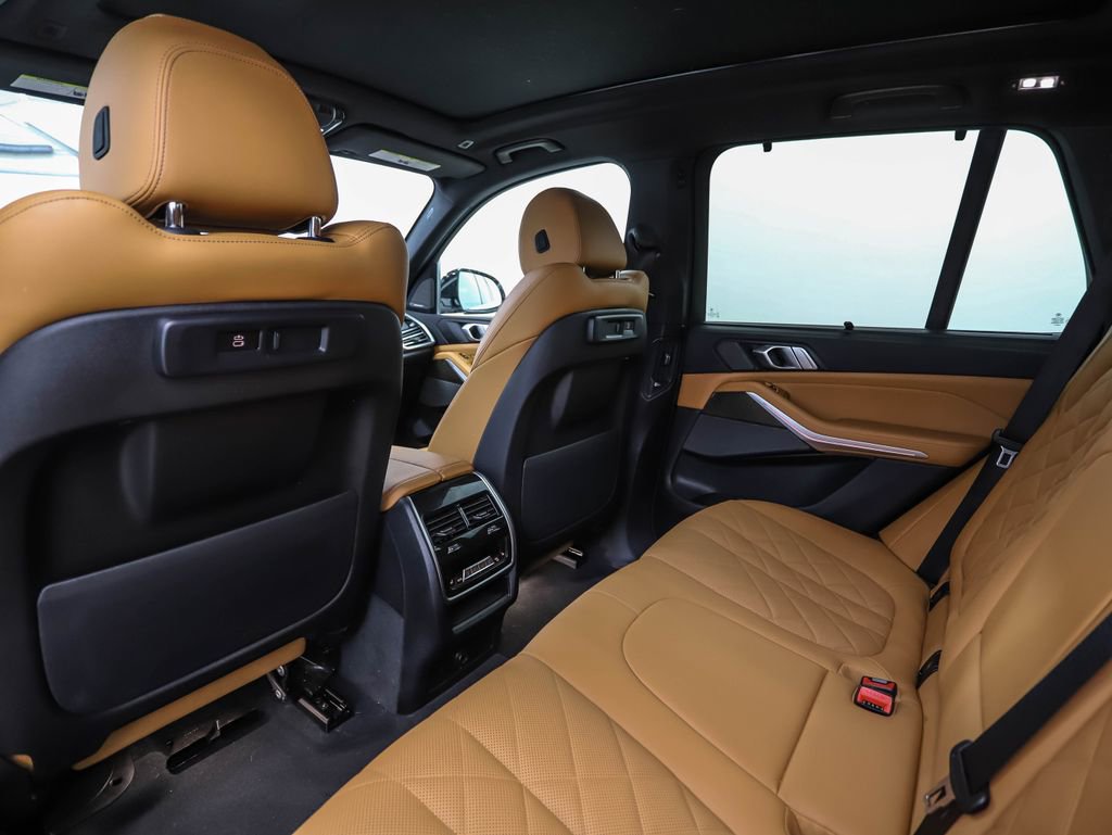 Certified 2023 BMW X5 xDrive40i w/ Executive Package image 21