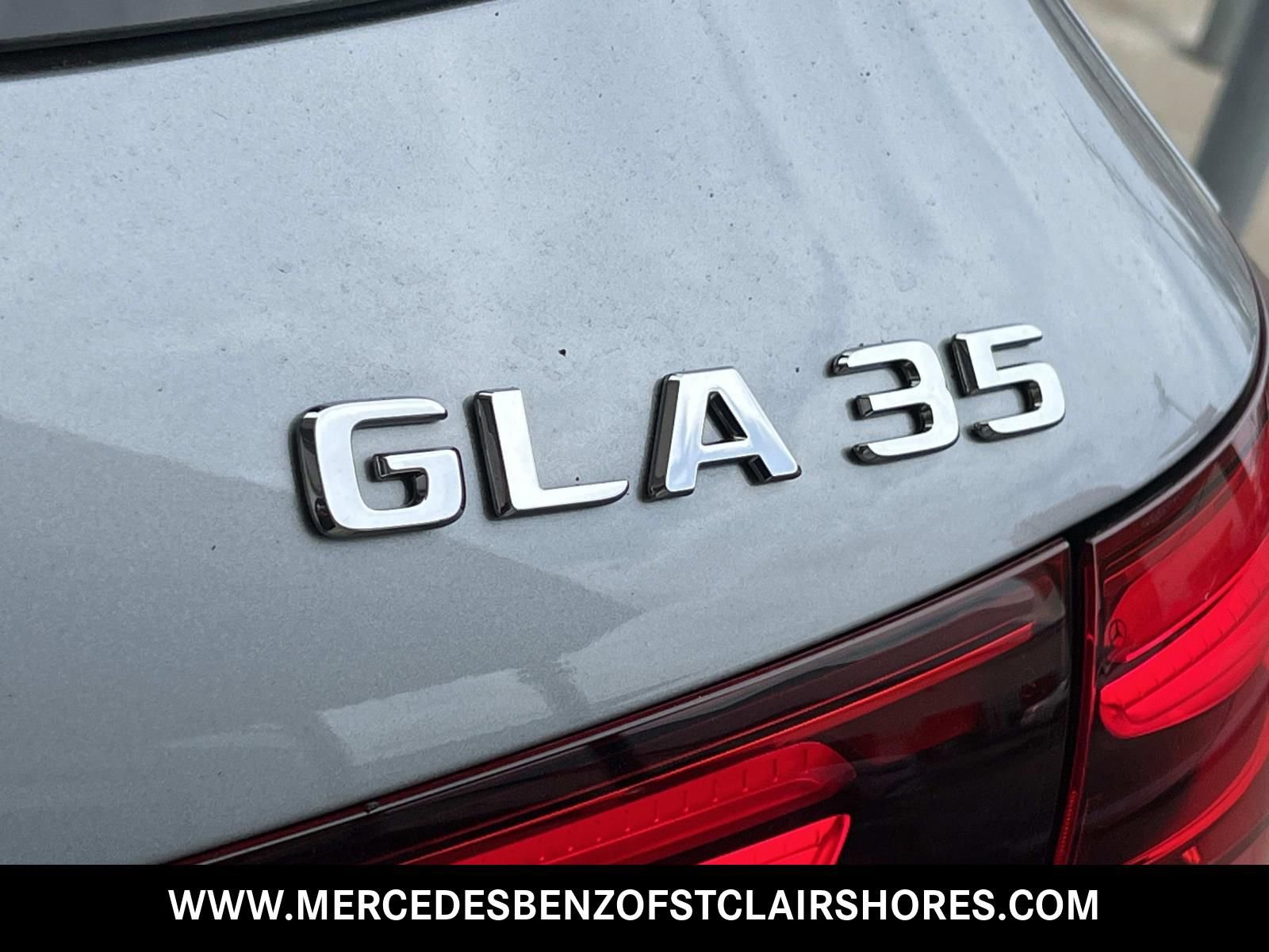 New 2026 Mercedes-Benz GLA 35 AMG 4MATIC image 8