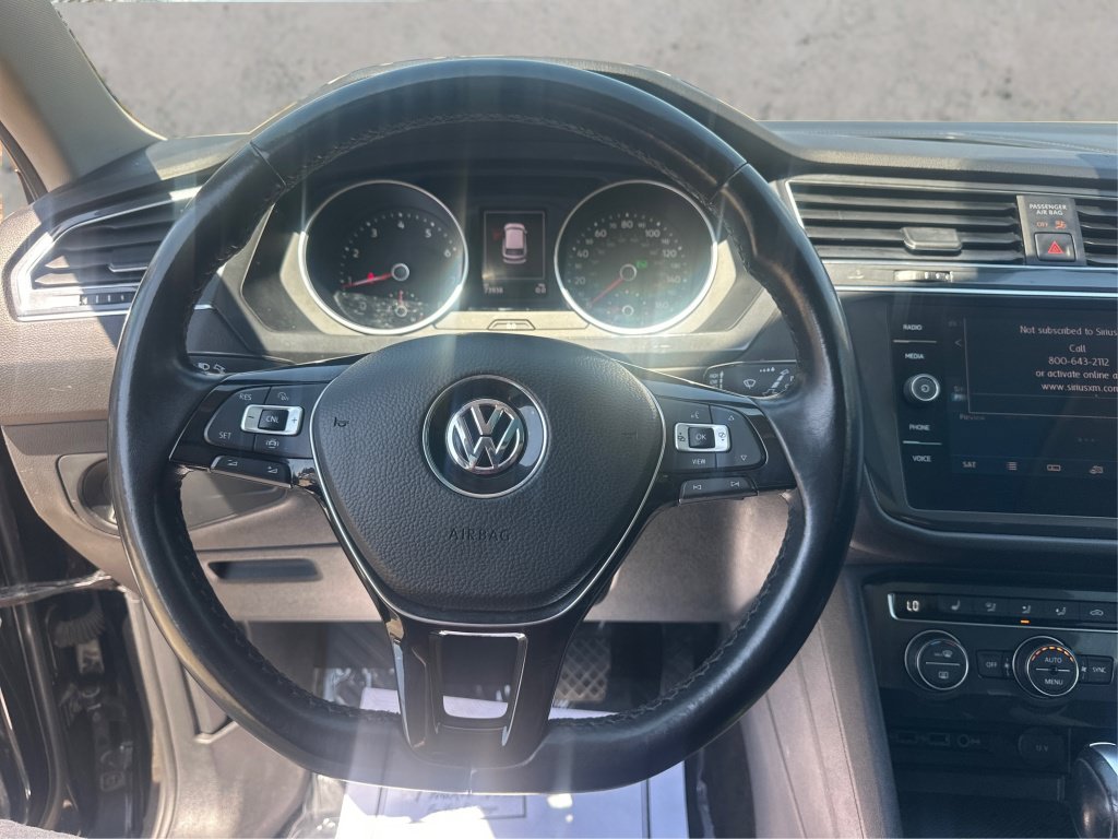 Used 2019 Volkswagen Tiguan SE w/ Panoramic Sunroof Package AWD/4WD image 27