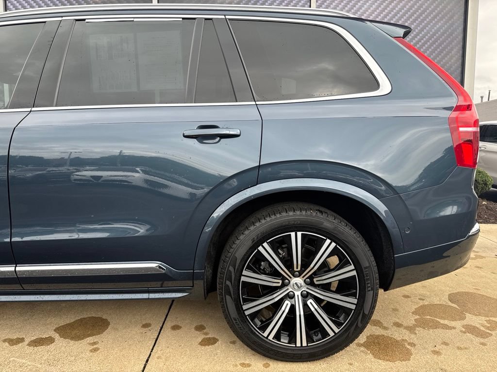 Used 2023 Volvo XC90 B6 Plus AWD/4WD image 14