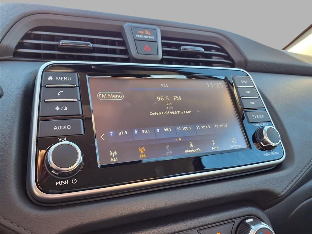 Certified 2025 Nissan Versa S w/ Trunk Package image 5