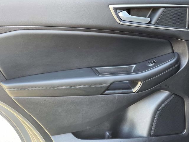 Certified 2021 Ford Edge SEL w/ Convenience Package AWD/4WD image 10