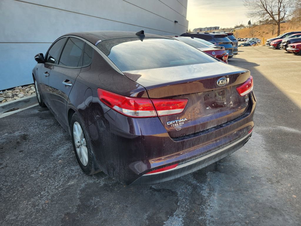 Used 2017 Kia Optima EX w/ Premium Package image 4