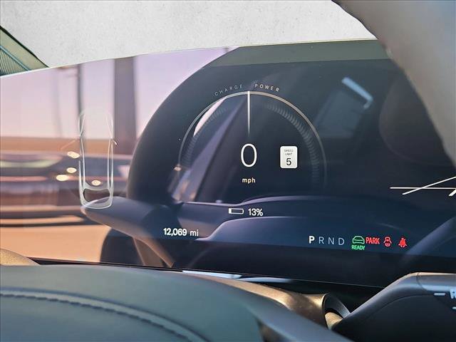 Used 2025 Lucid Air Touring AWD/4WD image 11