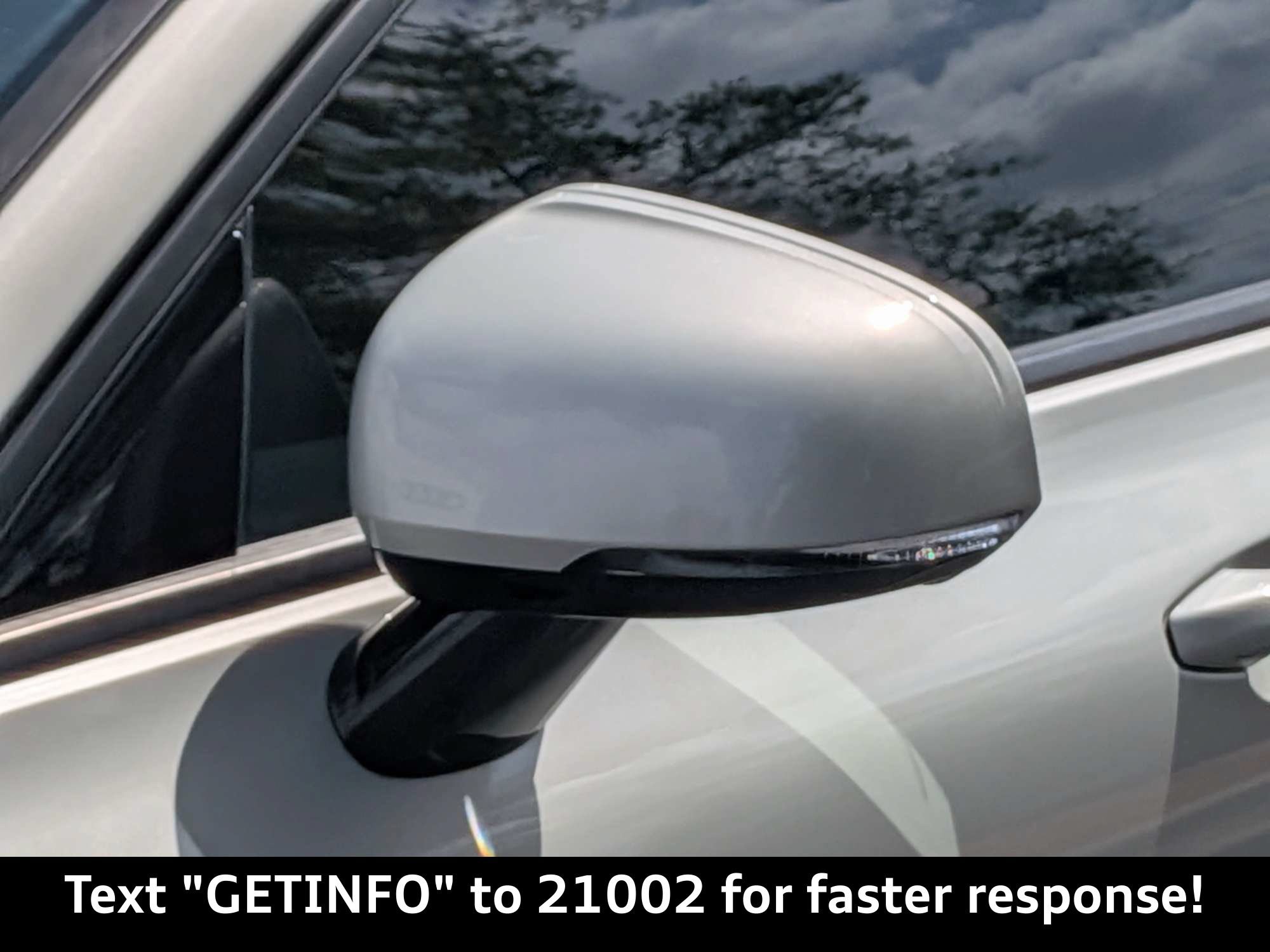 Used 2020 Volvo S60 T5 Momentum FWD image 12