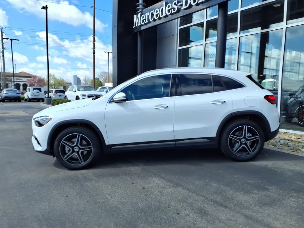 New 2026 Mercedes-Benz GLA 250 4MATIC image 3