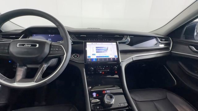 Used 2023 Jeep Grand Cherokee 4WD 4xe w/ Luxury Tech Group II image 19