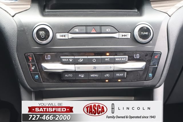 Used 2020 Ford Explorer Limited RWD image 19
