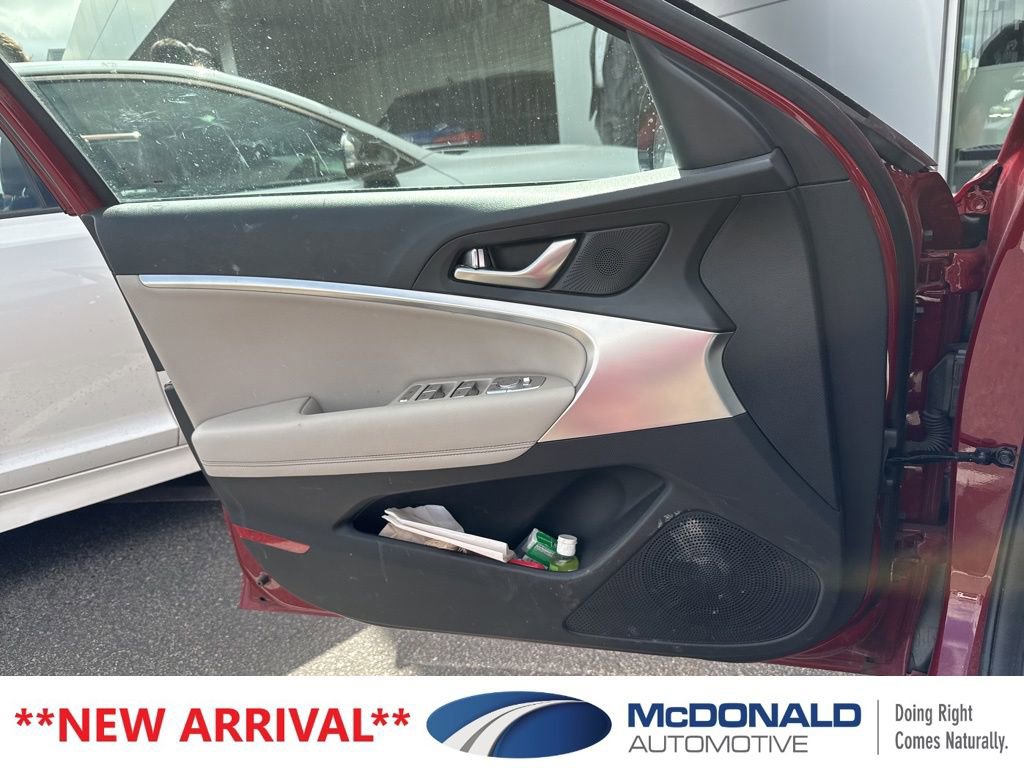 Used 2023 Genesis G70 2.0T AWD/4WD image 11