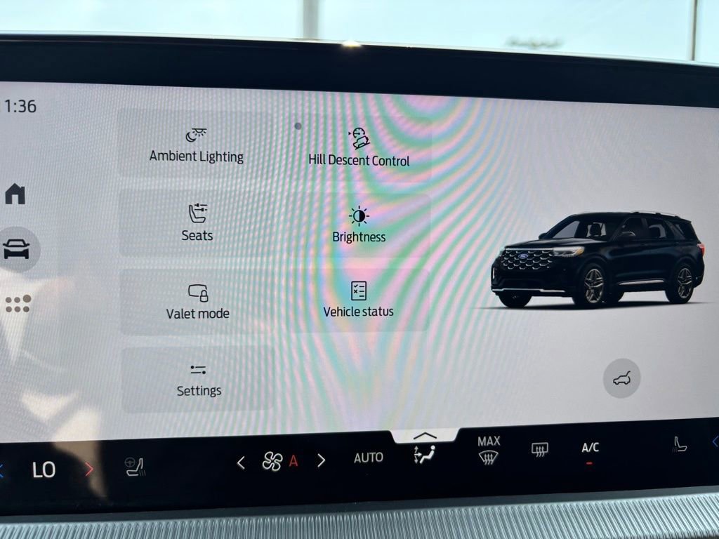 Used 2025 Ford Explorer ST-Line w/ Premium Package RWD image 21